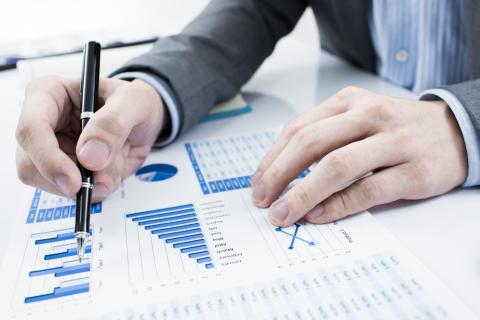 Reports and prospectuses about investment funds translation services