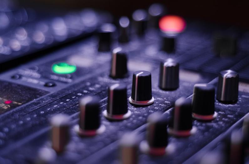 Top six tips if you’re looking at a career as a voice-over artist