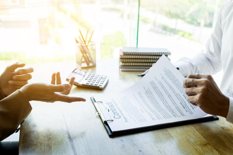 How to translate a business contract? How to translate a business contract?