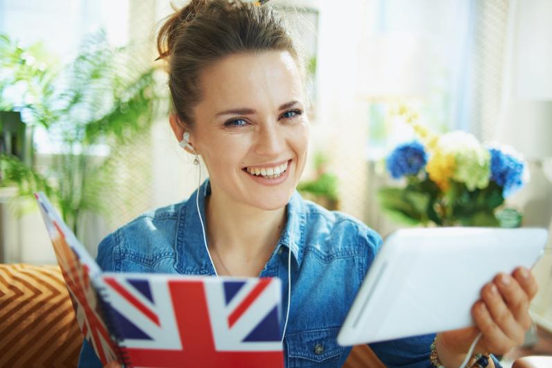 How should a website be translated